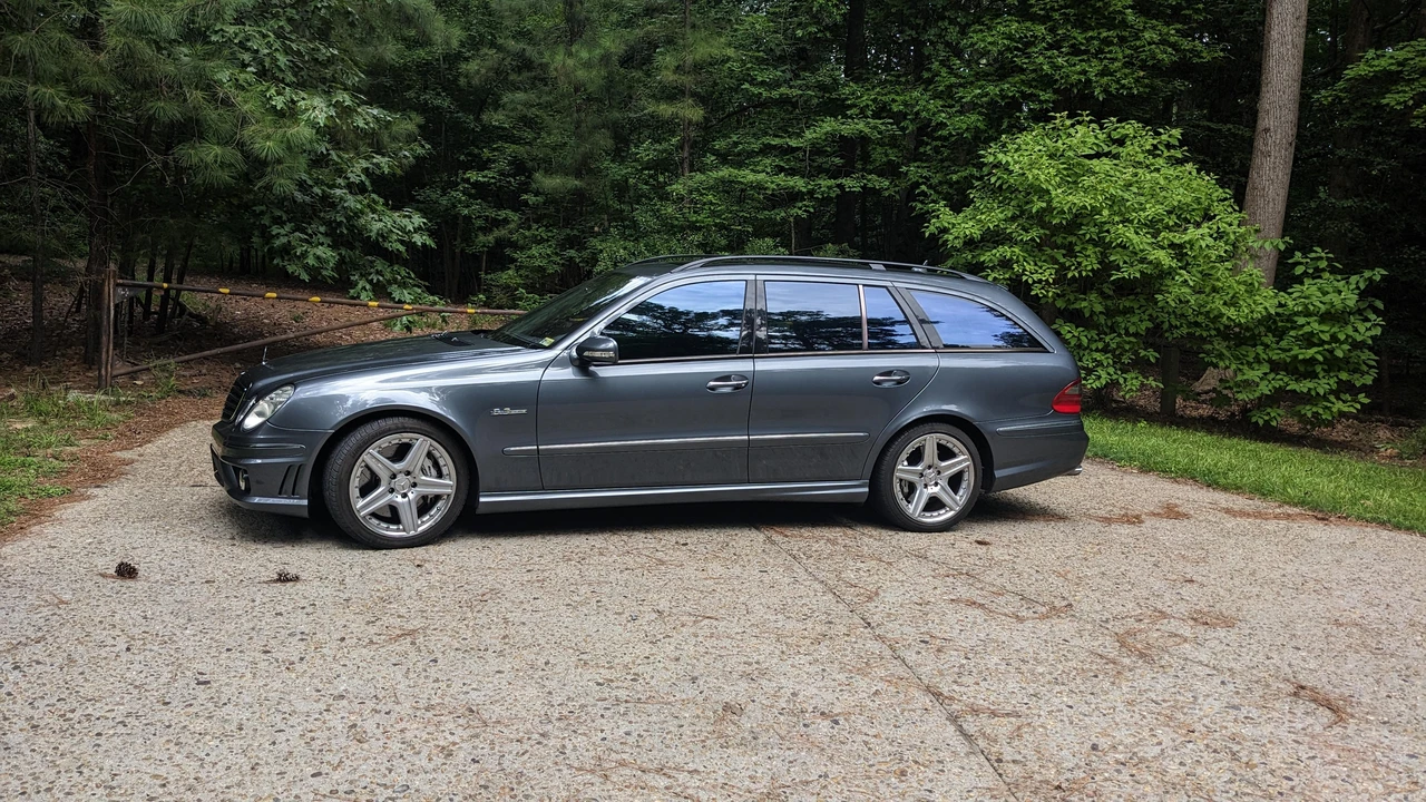 2007 Mercedes-Benz W211 E 55 & E 63 AMG - Image 13 of 31