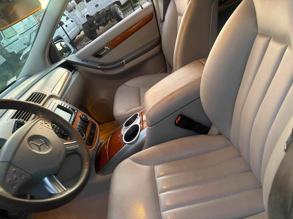 2007 Mercedes-Benz W251 R-Class - Image 8 of 17