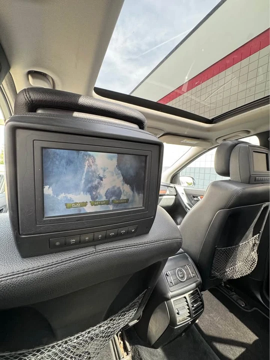 2007 Mercedes-Benz W251 R-Class - Image 10 of 11