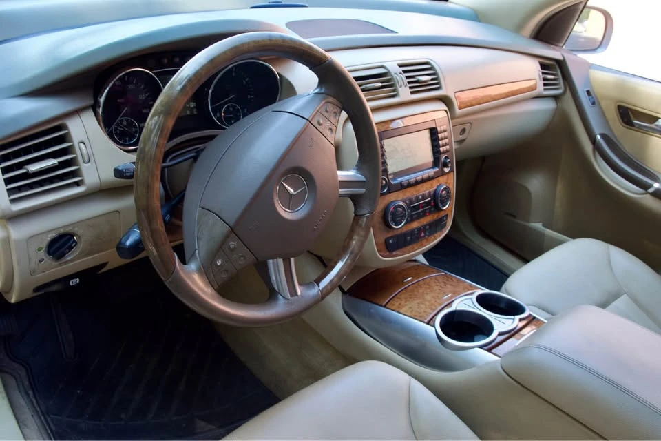 2007 Mercedes-Benz W251 R-Class - Image 11 of 20