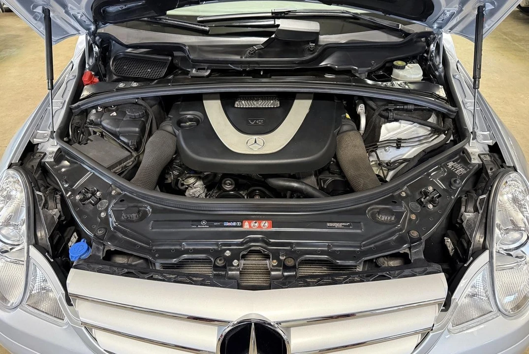 2007 Mercedes-Benz W251 R-Class - Image 6 of 21