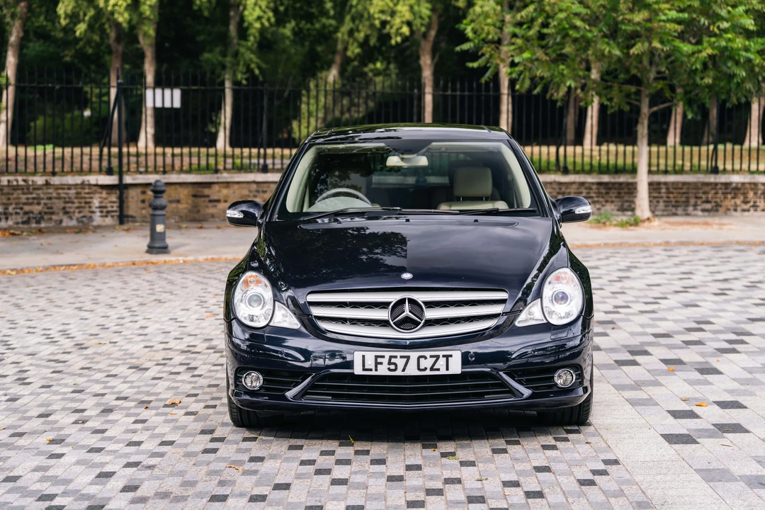 2007 Mercedes-Benz W251 R 63 AMG - Image 2 of 31