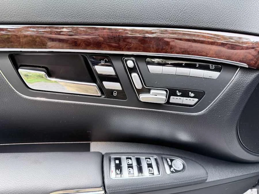 2007 Mercedes-Benz W221 S-Class - Image 9 of 14