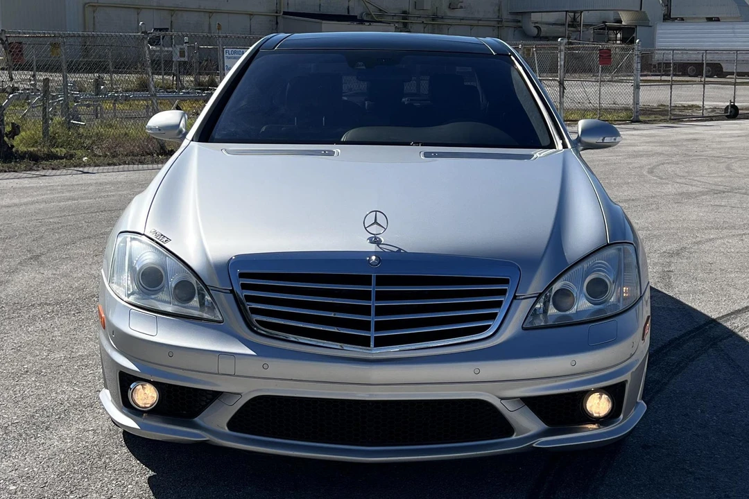2007 Mercedes-Benz W221 S 63 & S 65 AMG - Image 2 of 31