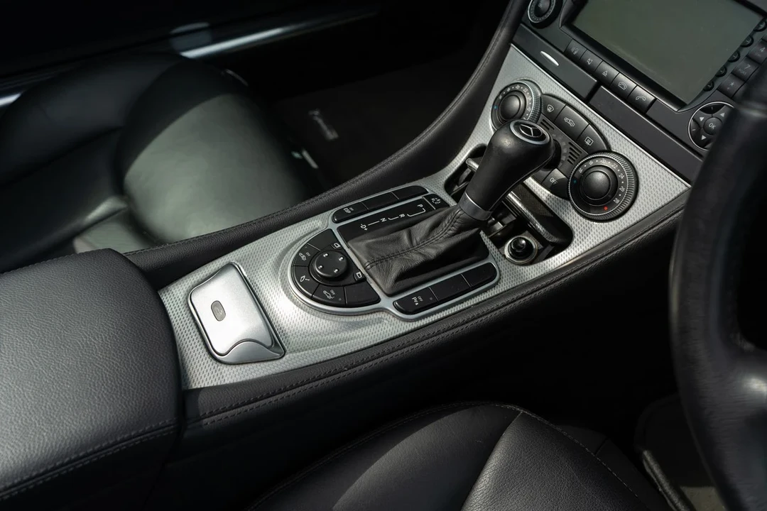 2007 Mercedes-Benz R230 SL-Class - Image 10 of 30