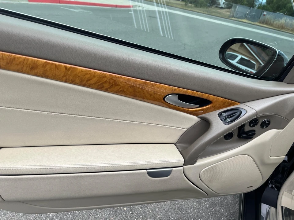 2007 Mercedes-Benz R230 SL-Class - Image 8 of 12