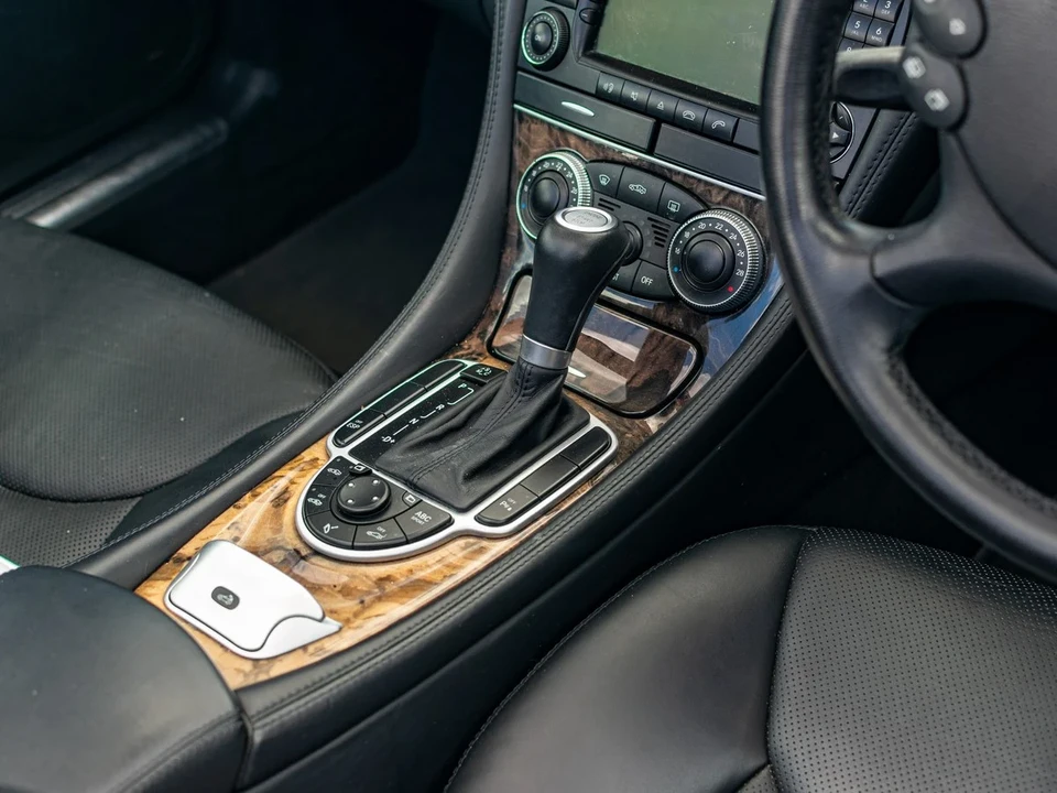2007 Mercedes-Benz R230 SL-Class - Image 9 of 31