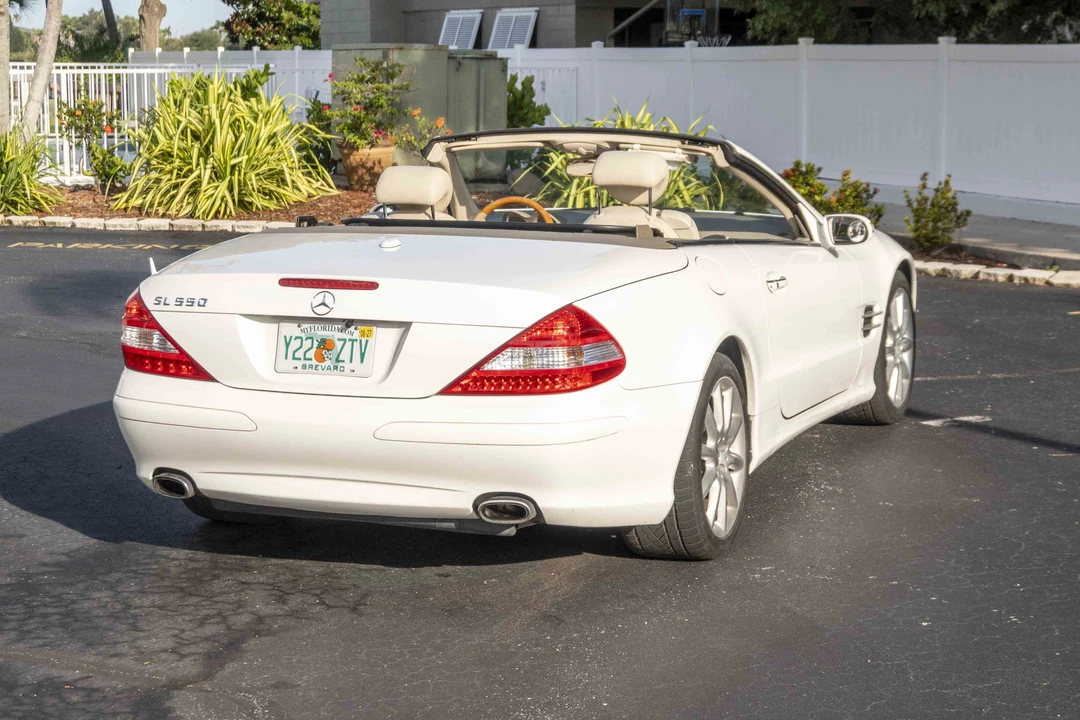 2007 Mercedes-Benz R230 SL-Class - Image 9 of 31