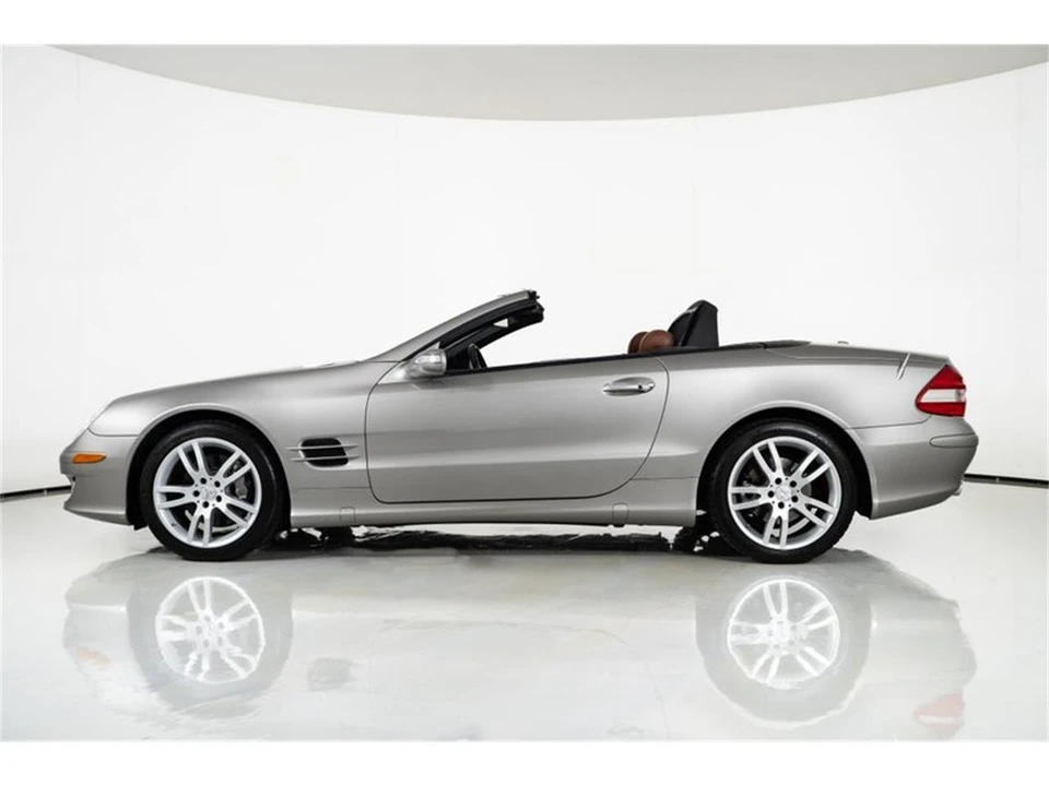2007 Mercedes-Benz R230 SL-Class - Image 8 of 31