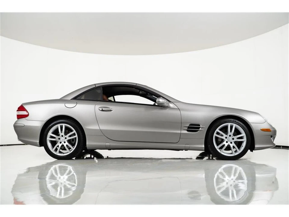 2007 Mercedes-Benz R230 SL-Class - Image 16 of 31