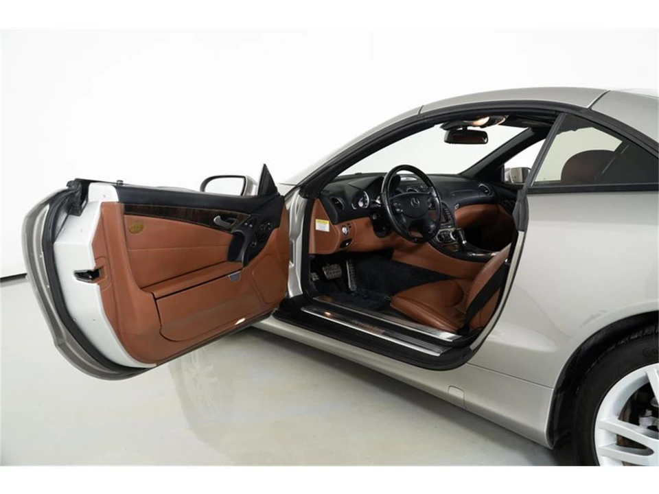 2007 Mercedes-Benz R230 SL-Class - Image 22 of 31