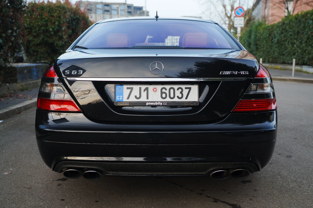 2013 Mercedes-Benz W221 S 63 & S 65 AMG - Image 10 of 31