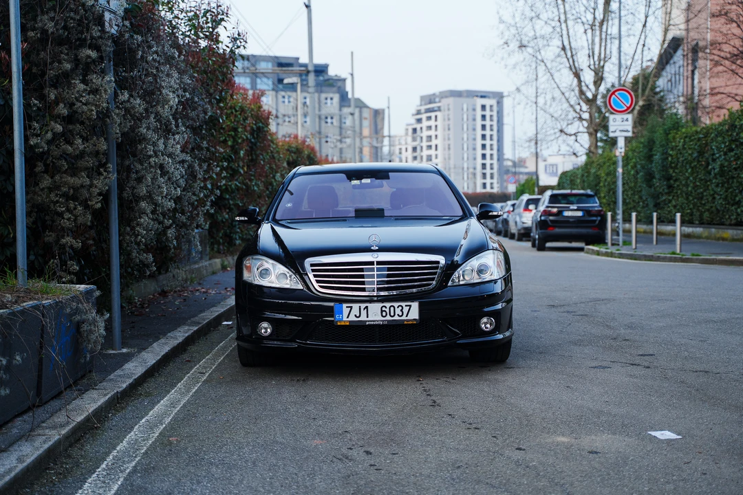 2013 Mercedes-Benz W221 S 63 & S 65 AMG - Image 9 of 31
