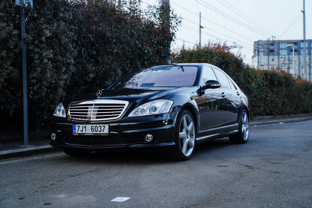 2013 Mercedes-Benz W221 S 63 & S 65 AMG - Image 17 of 31