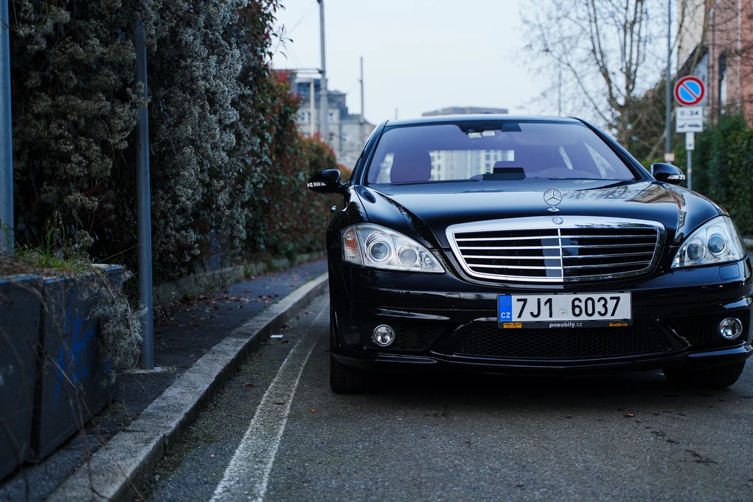 2013 Mercedes-Benz W221 S 63 & S 65 AMG - Image 18 of 31