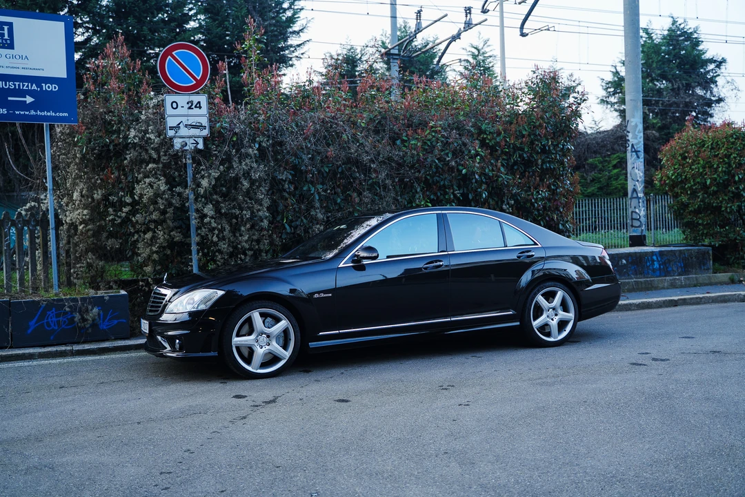 2013 Mercedes-Benz W221 S 63 & S 65 AMG - Image 22 of 31