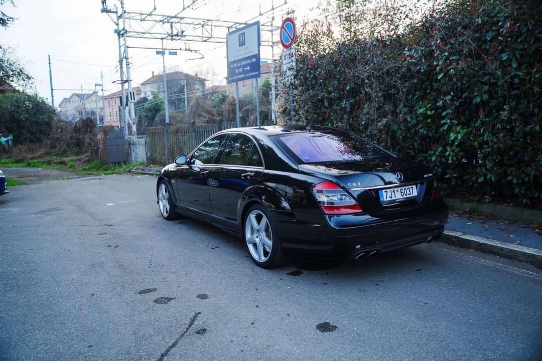 2013 Mercedes-Benz W221 S 63 & S 65 AMG - Image 24 of 31