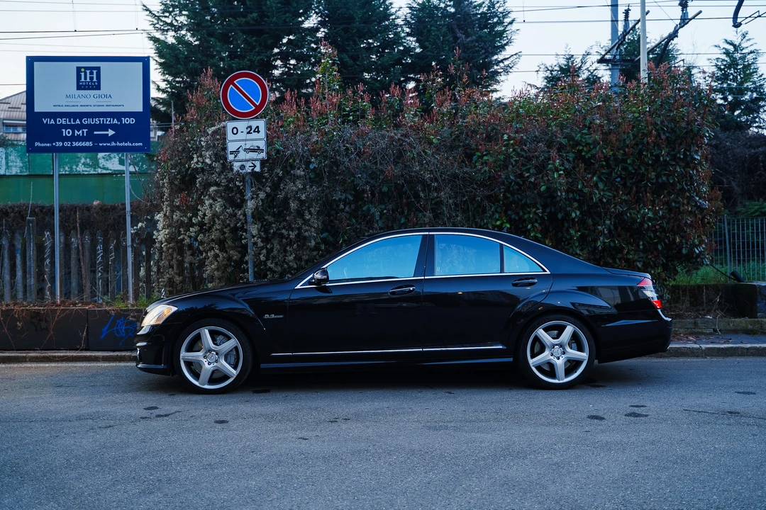 2013 Mercedes-Benz W221 S 63 & S 65 AMG - Image 7 of 31