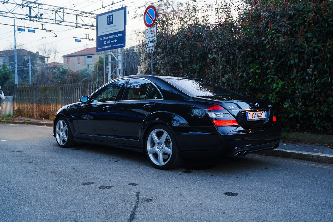 2013 Mercedes-Benz W221 S 63 & S 65 AMG - Image 26 of 31