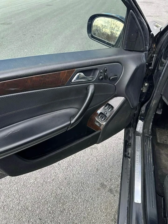 2007 Mercedes-Benz W203 C-Class - Image 9 of 11