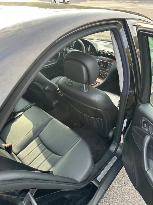 2007 Mercedes-Benz W203 C-Class - Image 12 of 18