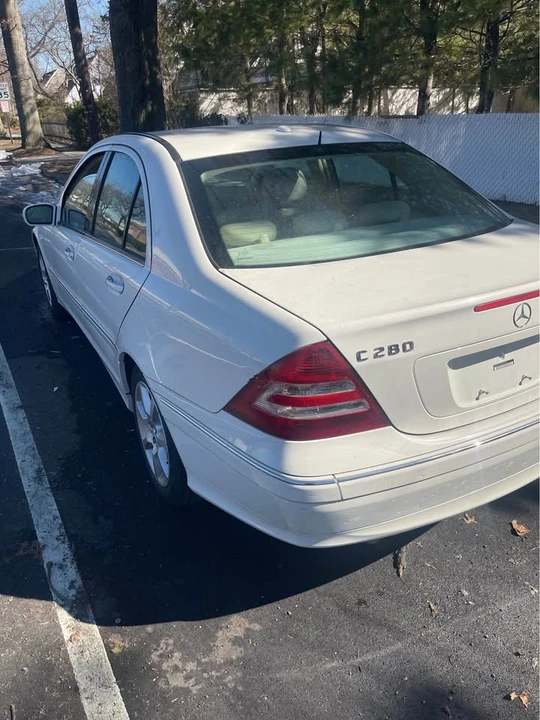 2007 Mercedes-Benz W203 C-Class - Image 10 of 20