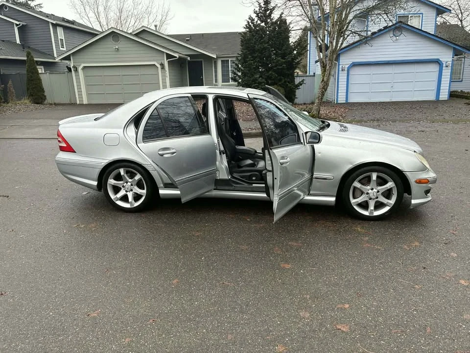 2007 Mercedes-Benz W203 C-Class - Image 10 of 13