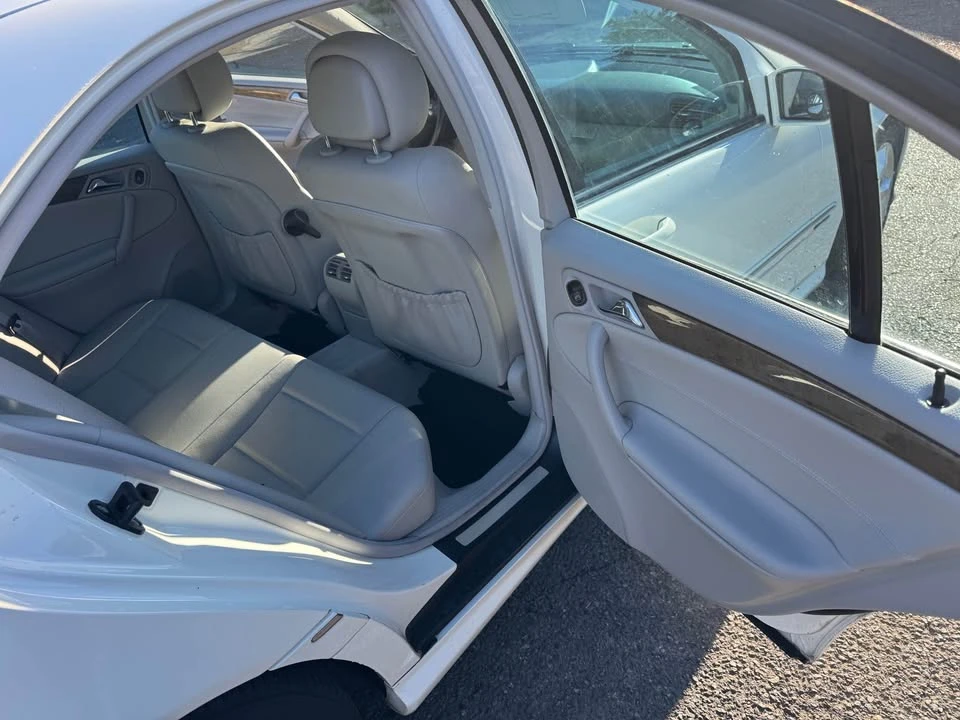 2007 Mercedes-Benz W203 C-Class - Image 8 of 12