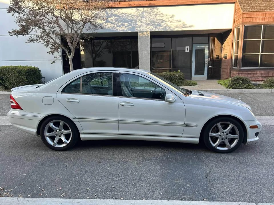 2007 Mercedes-Benz W203 C-Class - Image 2 of 13
