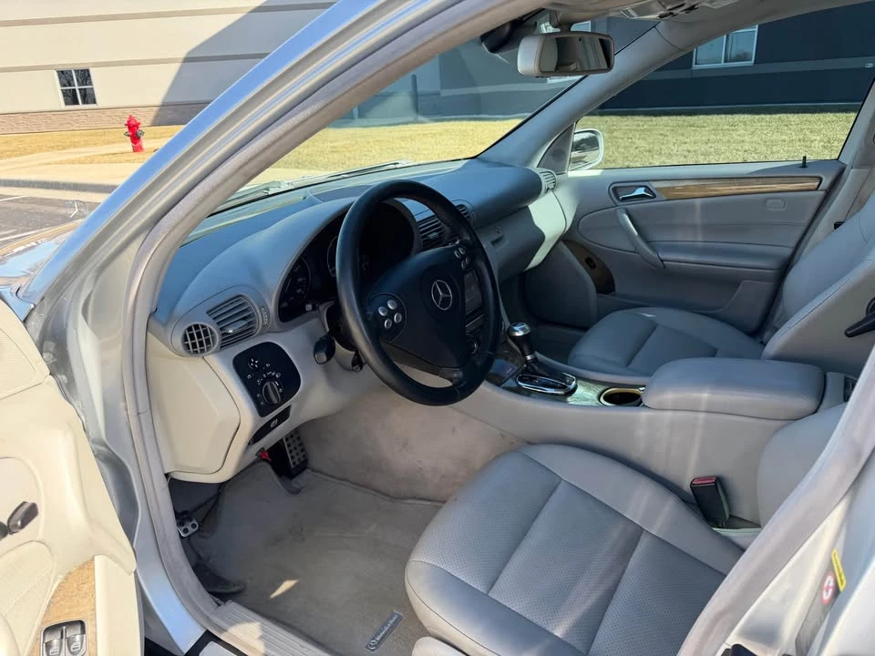 2007 Mercedes-Benz W203 C-Class - Image 11 of 19