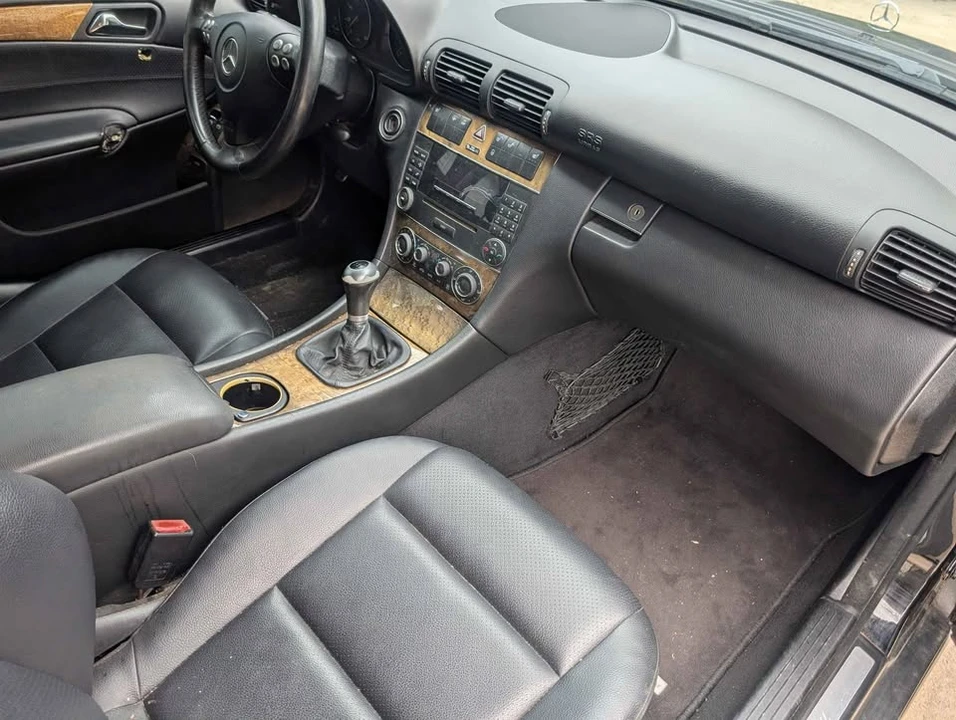 2007 Mercedes-Benz W203 C-Class - Image 11 of 18