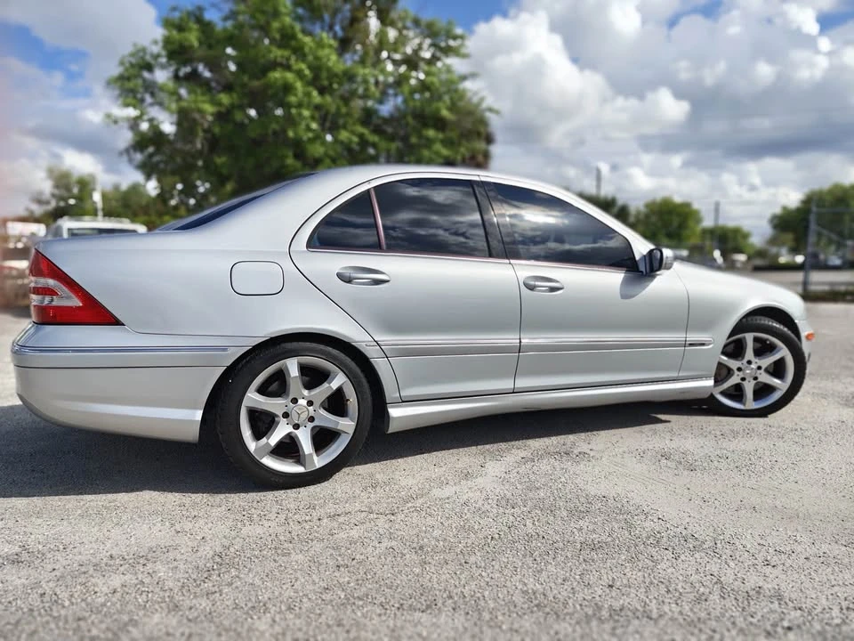 2007 Mercedes-Benz W203 C-Class - Image 10 of 20