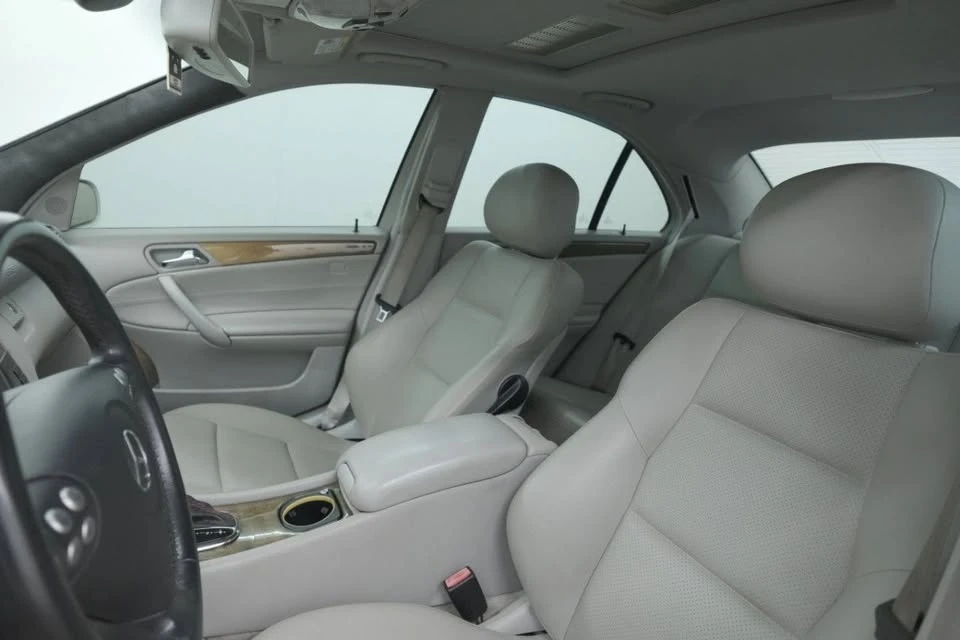 2007 Mercedes-Benz W203 C-Class - Image 10 of 20