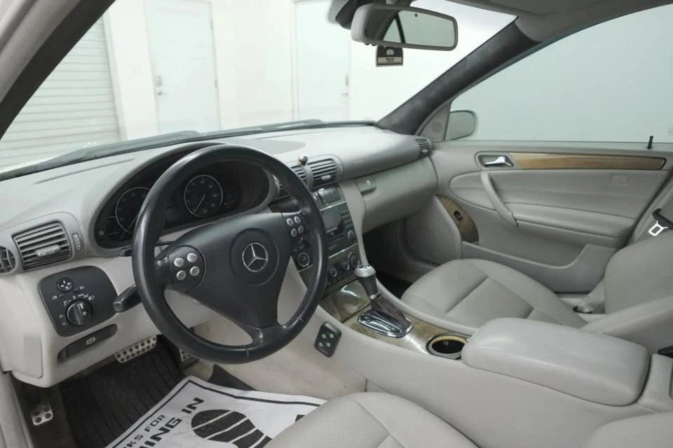 2007 Mercedes-Benz W203 C-Class - Image 11 of 20