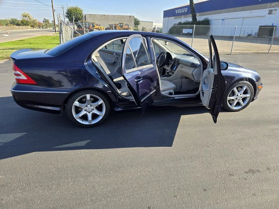 2007 Mercedes-Benz W203 C-Class - Image 2 of 11
