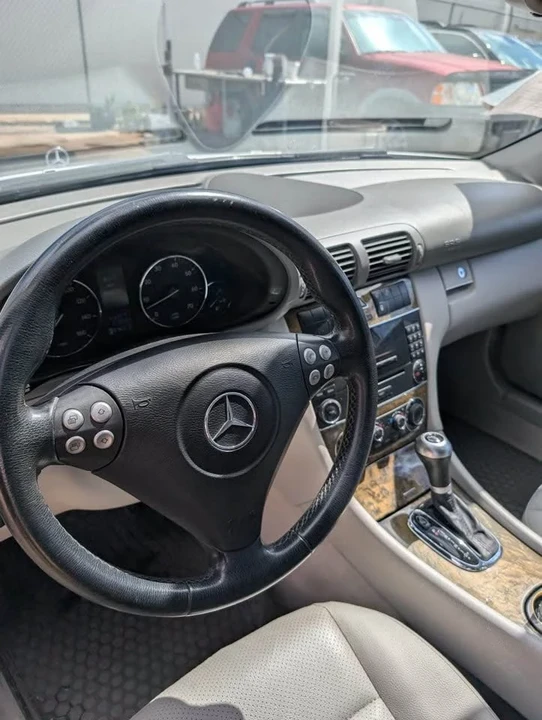 2007 Mercedes-Benz W204 C-Class - Image 10 of 11