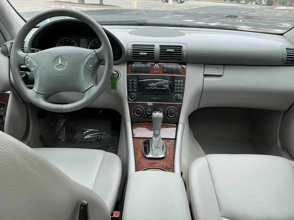 2007 Mercedes-Benz W203 C-Class - Image 15 of 19