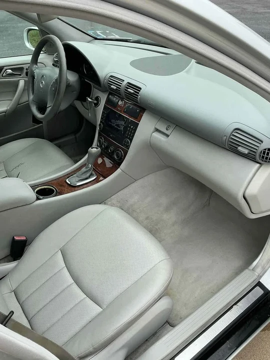 2007 Mercedes-Benz W203 C-Class - Image 11 of 19
