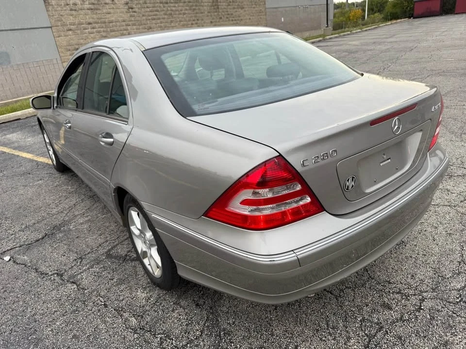 2007 Mercedes-Benz W204 C-Class - Image 12 of 13