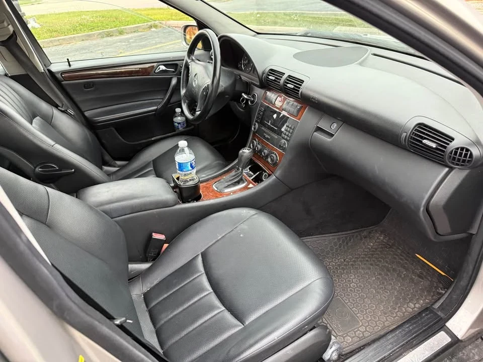 2007 Mercedes-Benz W204 C-Class - Image 2 of 13