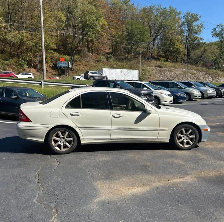 2007 Mercedes-Benz W203 C-Class - Image 7 of 13