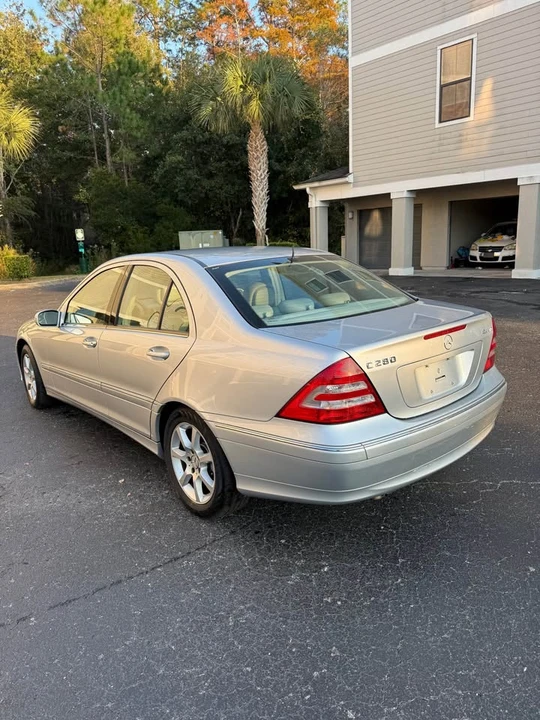 2007 Mercedes-Benz W204 C-Class - Image 4 of 15