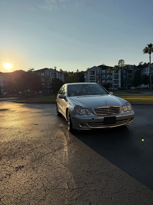 2007 Mercedes-Benz W204 C-Class - Image 9 of 15