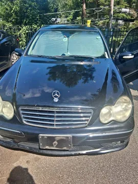 2007 Mercedes-Benz C230 Flood Floor