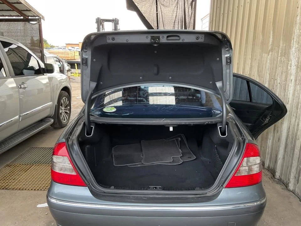 2007 Mercedes-Benz W211 E-Class - Image 12 of 13