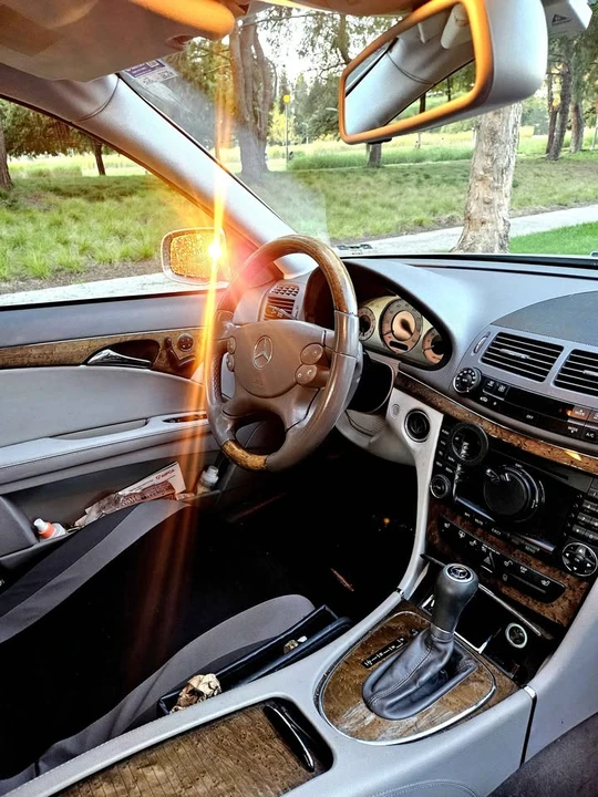 2007 Mercedes-Benz W211 E-Class - Image 2 of 9