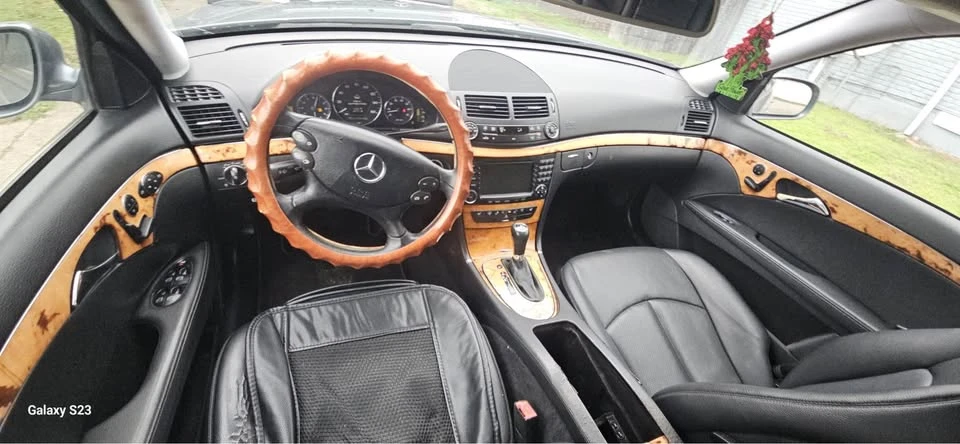 2007 Mercedes-Benz W211 E-Class - Image 9 of 12