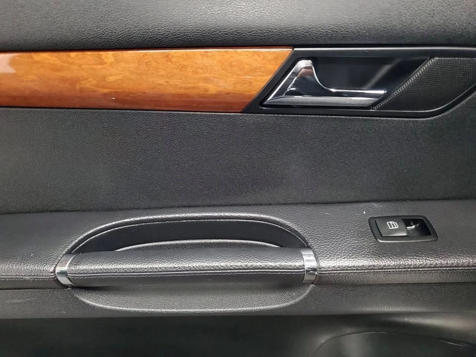 2007 Mercedes-Benz W251 R-Class - Image 13 of 20
