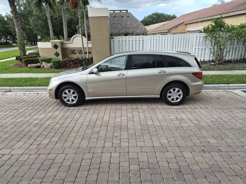 2007 Mercedes-Benz W251 R-Class - Image 2 of 12