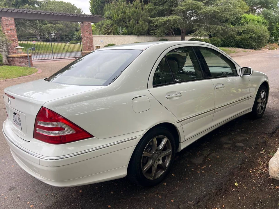 2007 Mercedes-Benz W203 C-Class - Image 5 of 11